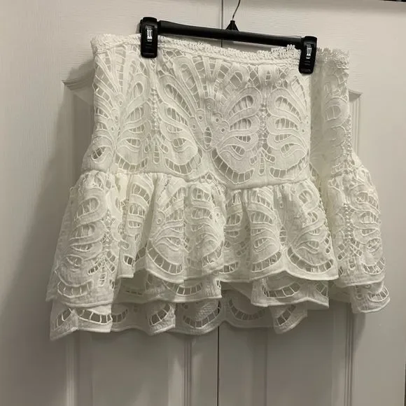Showpo White Lace 2 Piece Set Long Sleeve Crop Top & Mini Skirt Size 14 - Picture 5 of 6